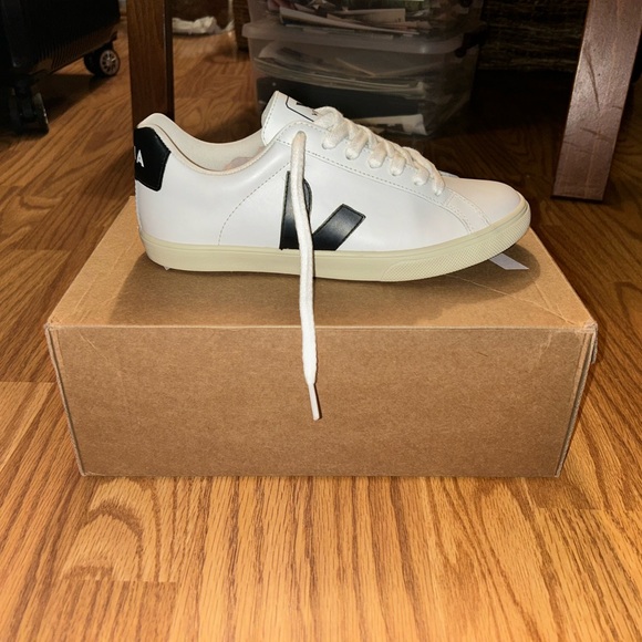 VEJA Esplar Sneaker (Unisex) - Picture 6 of 13